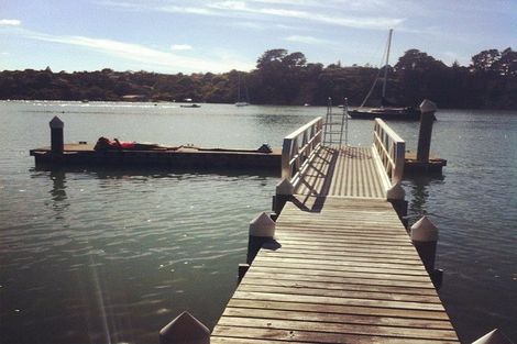 Photo of property in 119 Ferry Parade, Herald Island, Auckland, 0618