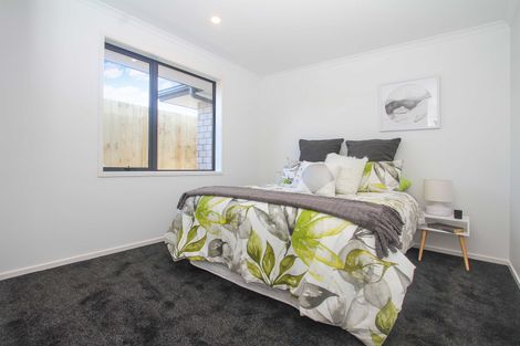 Photo of property in 22 Nellie Drive, Kumeu, 0810