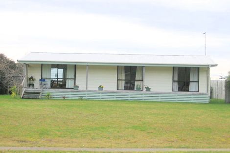 Photo of property in 149 Mayfair Avenue, Whangamata, 3620