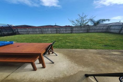 Photo of property in 16 Millbrae Place, Pokeno, 2402