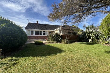 Photo of property in 63 Savage Crescent, West End, Palmerston North, 4412