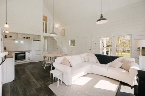 Photo of property in 216 Rowes Road, Hunterville, 4785