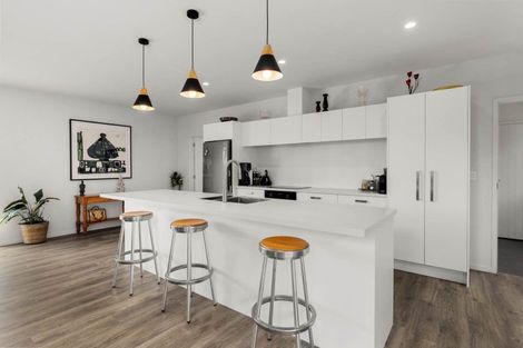 Photo of property in 14 Waterview Place, Haruru, 0204