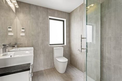 Photo of property in 3 Crompton Place, Orewa, 0931