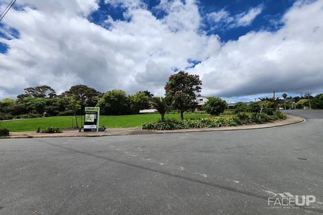 Photo of property in 2/221 Manuka Road, Bayview, Auckland, 0629