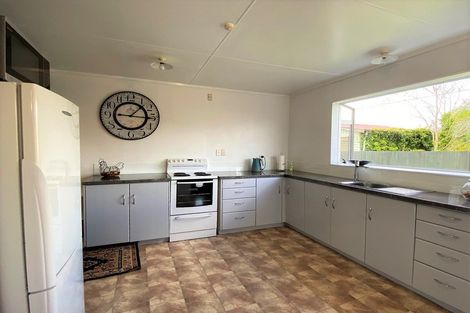 Photo of property in 34 Tennyson Street, Dannevirke, 4930