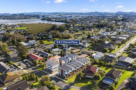 Photo of property in 5/5 Chevis Place, Pakuranga, Auckland, 2010
