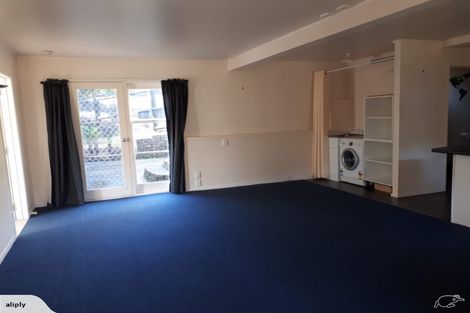 Photo of property in 17 Houston Place, Bayview, Auckland, 0629