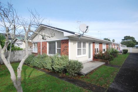 Photo of property in 1/40 Tawhiri Road, One Tree Hill, Auckland, 1061