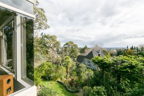 Photo of property in 20b Tauroa Road, Havelock North, 4130