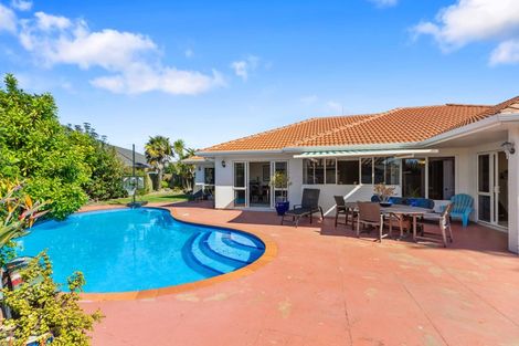 Photo of property in 5 Aranui Drive, Papamoa Beach, Papamoa, 3118