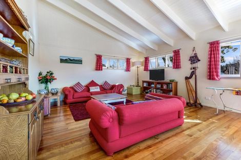 Photo of property in 26 Ocean Road, Surfdale, Waiheke Island, 1081