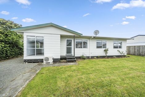 Photo of property in 9a Kebbell Avenue, Levin, 5510