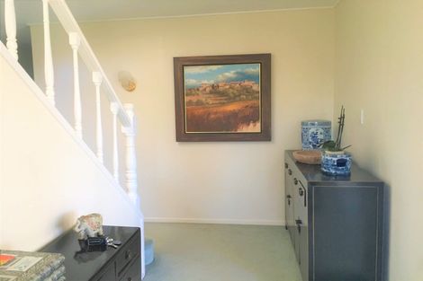 Photo of property in 16 Oliver Twist Avenue, Mellons Bay, Auckland, 2014