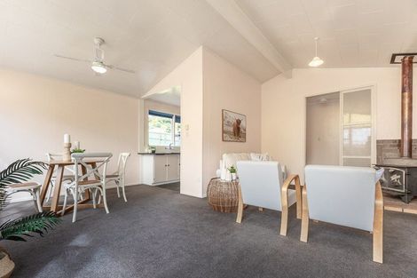 Photo of property in 13 Hicks Crescent, Waikanae Beach, Waikanae, 5036