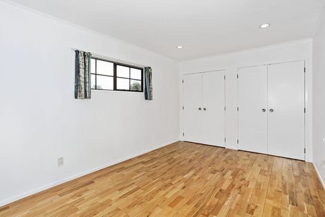 Photo of property in 26 Balgowan Terrace, Conifer Grove, Takanini, 2112