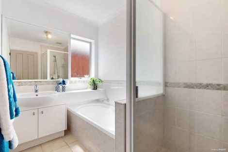 Photo of property in 8 Kilmarnock Avenue, Ranui, Auckland, 0612