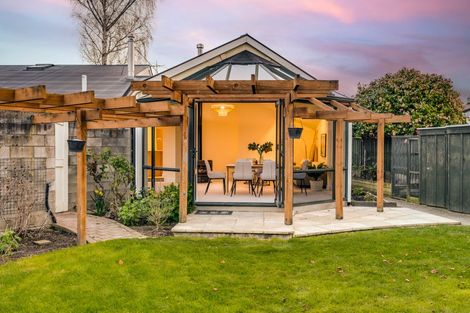 Photo of property in 117 Condell Avenue, Papanui, Christchurch, 8053