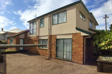 Photo of property in 16a Jasper Avenue, Mount Roskill, Auckland, 1041