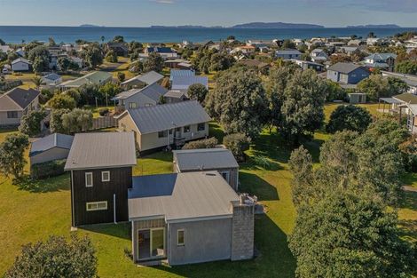 Photo of property in 111 Kauri Crescent, Matarangi, Whitianga, 3592