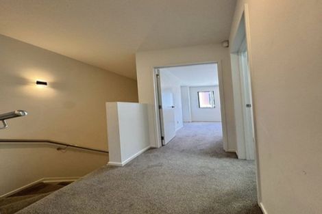 Photo of property in 83 Morihana Close, Glen Eden, 0602