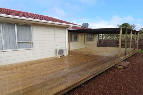 Photo of property in 3 Blue Way, Glendene, Auckland, 0602