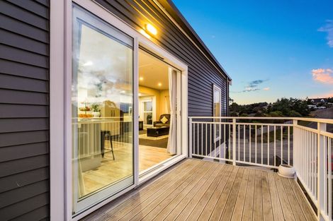 Photo of property in 47 Cleat Street, Whitby, Porirua, 5024