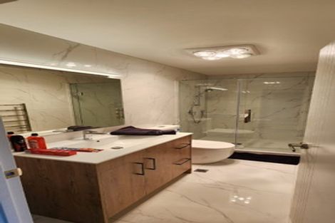 Photo of property in 28 Korokio Lane, Henderson, Auckland, 0612