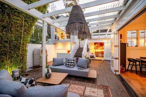 Photo of property in 28 Nile Street, Nelson, 7010