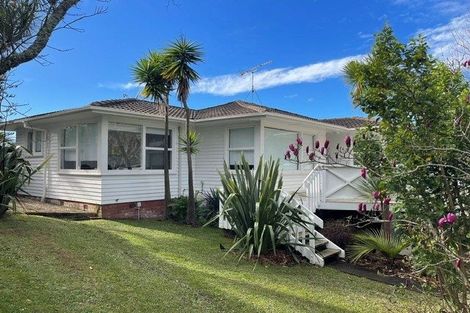 Photo of property in 15 Agincourt Street, Glenfield, Auckland, 0629
