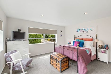 Photo of property in 26a Gladstone Road, Northcote, Auckland, 0627
