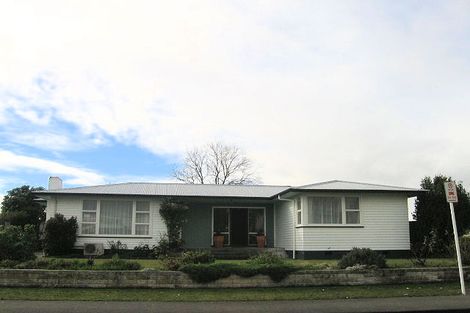 Photo of property in 38 Folkestone Drive, Flaxmere, Hastings, 4120