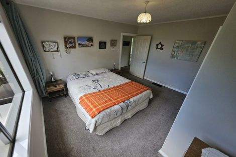 Photo of property in 2 Herewini Street, Titahi Bay, Porirua, 5022