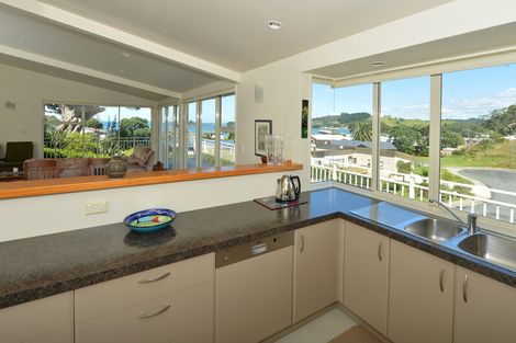 Photo of property in 12 Motutara Road, Oakura, Hikurangi, 0184