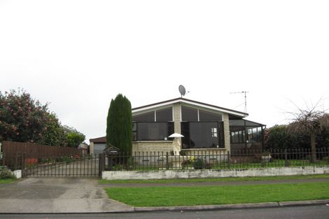 Photo of property in 15 Short Street, Waitara, 4320