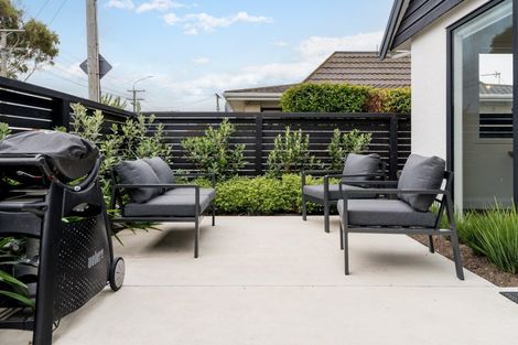 Photo of property in 165 Macandrew Road, South Dunedin, Dunedin, 9012