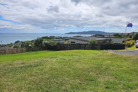 Photo of property in 8 Sunrise Place, Cable Bay, 0420