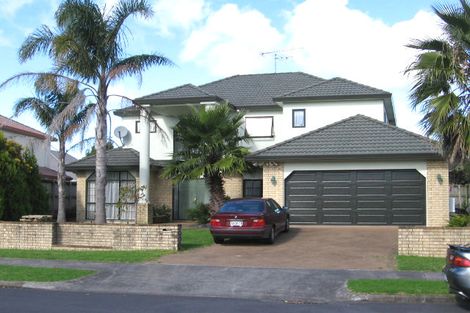Photo of property in 10 Sandalwood Place, Somerville, Auckland, 2014