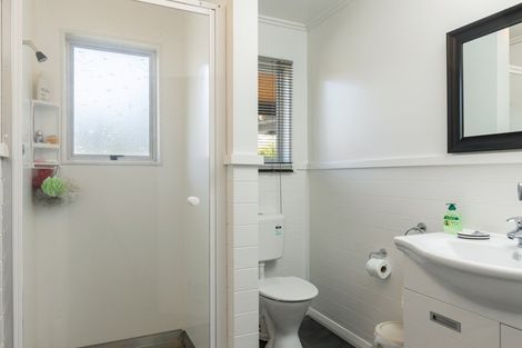 Photo of property in 11 Ranui Street, Waikawa, Picton, 7220