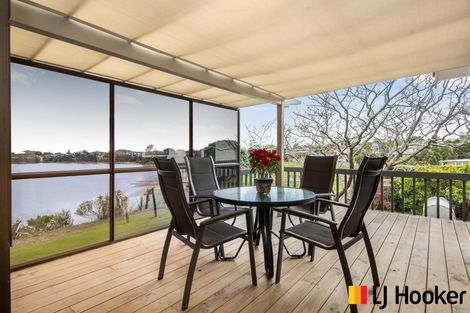 Photo of property in 21 St Annes Crescent, Wattle Downs, Auckland, 2103