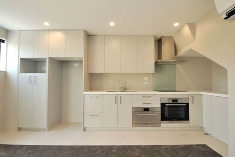 Photo of property in 2/278 Barbadoes Street, Christchurch Central, Christchurch, 8011