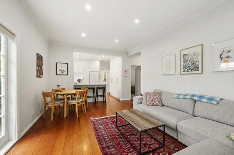 Photo of property in 16 Albemarle Road, Northland, Wellington, 6012