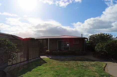 Photo of property in 35 Woodgrove Avenue, North New Brighton, Christchurch, 8083