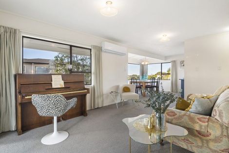 Photo of property in 1/163 Oaktree Avenue, Browns Bay, Auckland, 0630