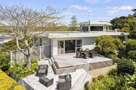 Photo of property in 825 Beach Road, Browns Bay, Auckland, 0630