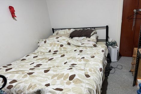 Photo of property in 72 Peach Road, Glenfield, Auckland, 0629