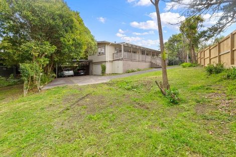 Photo of property in 35 Lyndhurst Road, Te Atatu South, Auckland, 0610