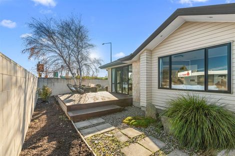 Photo of property in 760 Main North Road, Belfast, Christchurch, 8051