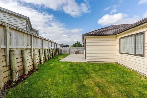 Photo of property in 72 Staithes Drive North, Whitby, Porirua, 5024