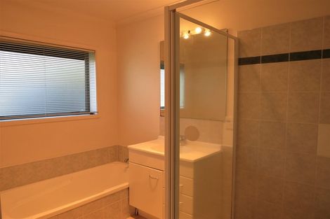 Photo of property in 34 Basra Drive, Henderson, Auckland, 0612